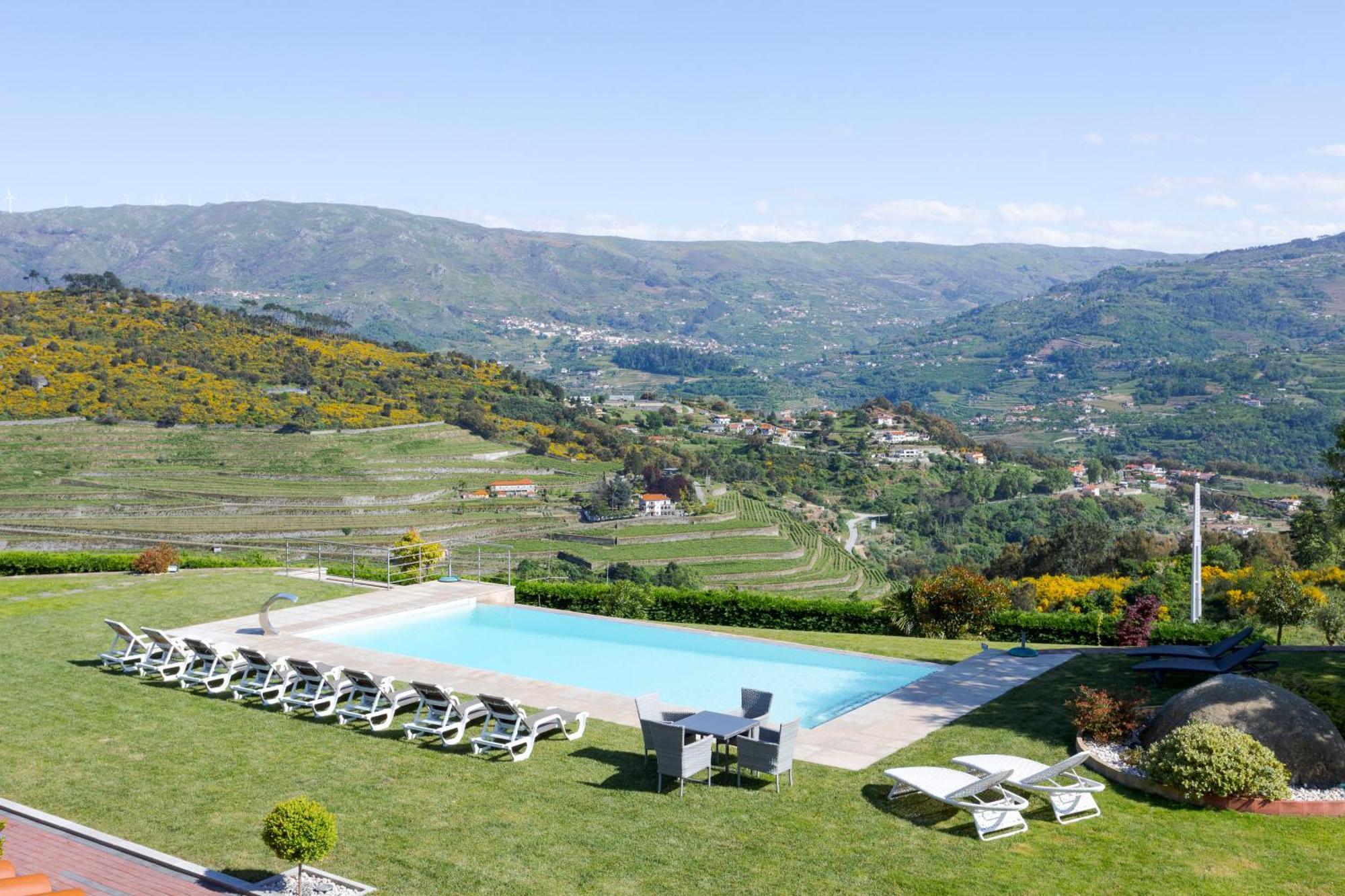 Spacious Villa Pool & Douro View By Host Wise Santa Marinha do Zêzere Zewnętrze zdjęcie