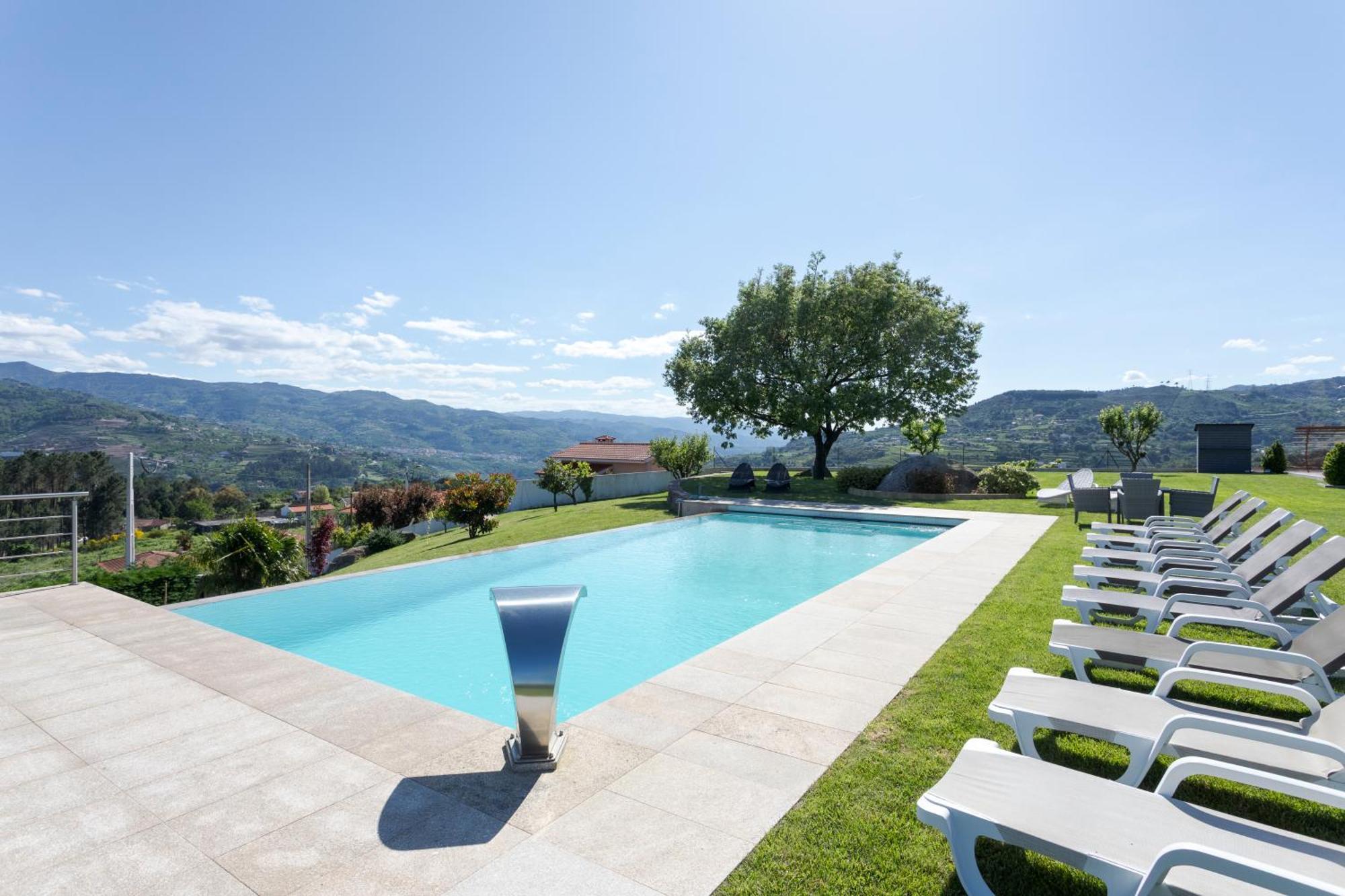 Spacious Villa Pool & Douro View By Host Wise Santa Marinha do Zêzere Zewnętrze zdjęcie