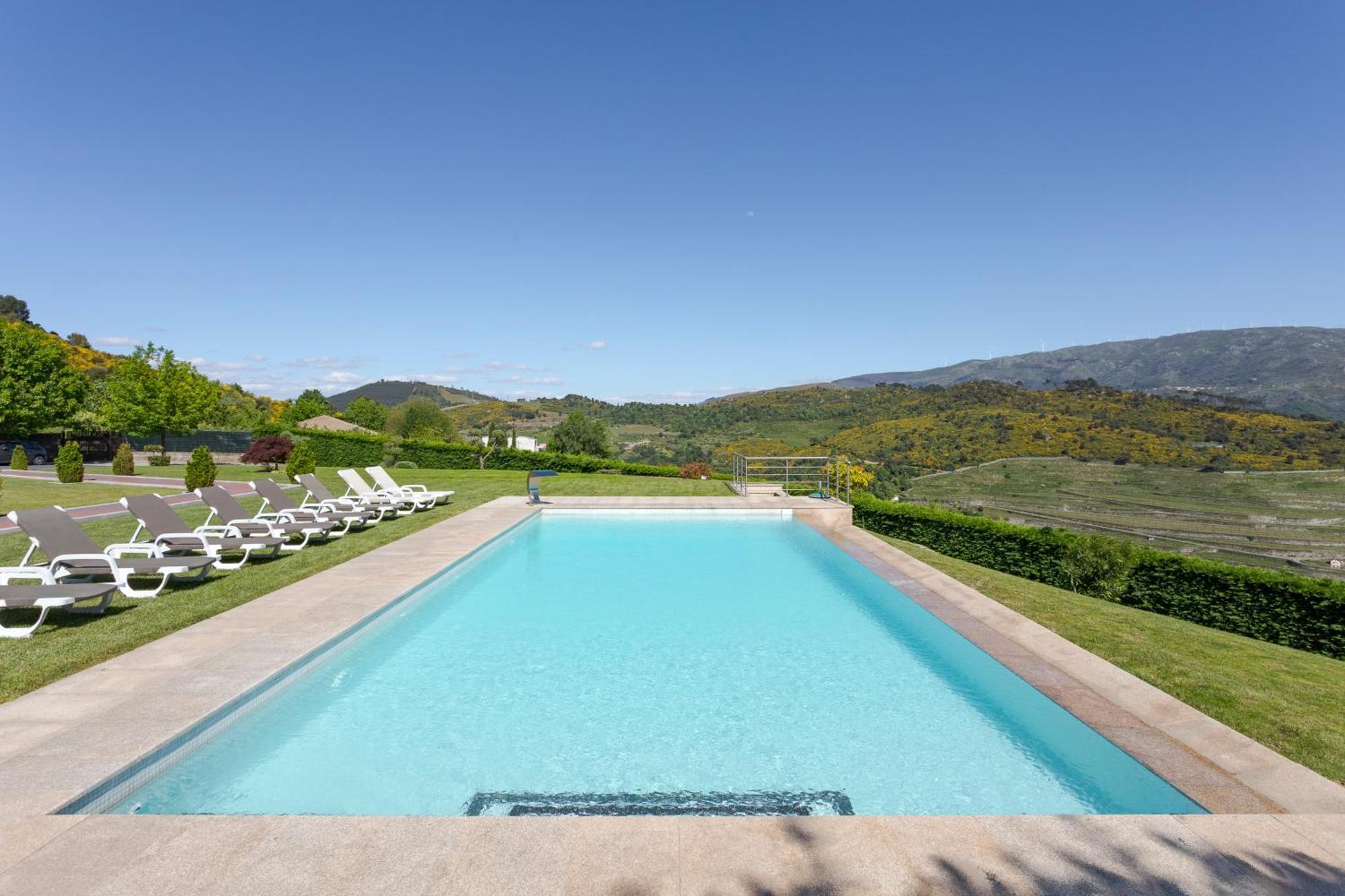 Spacious Villa Pool & Douro View By Host Wise Santa Marinha do Zêzere Zewnętrze zdjęcie