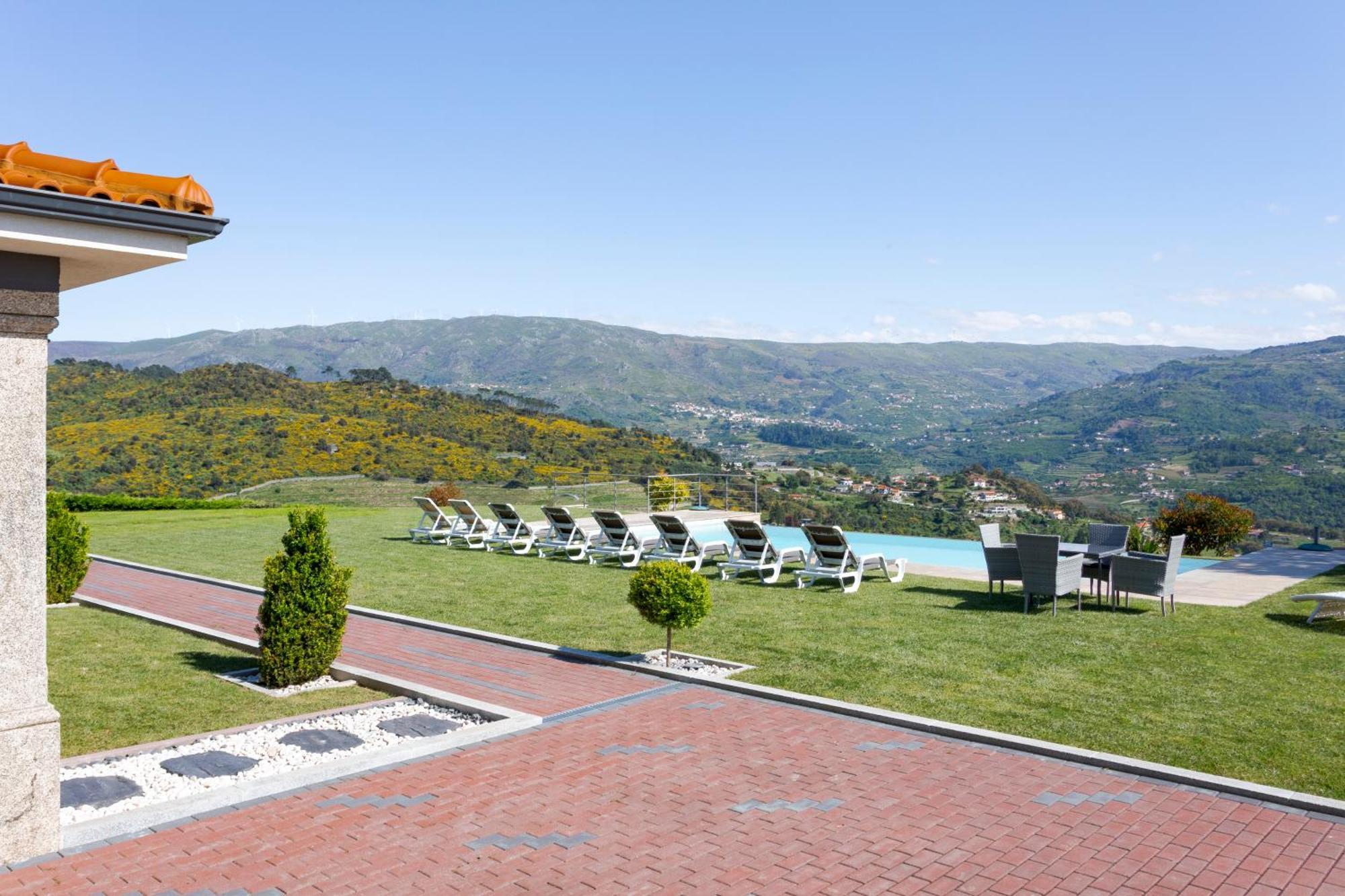 Spacious Villa Pool & Douro View By Host Wise Santa Marinha do Zêzere Zewnętrze zdjęcie